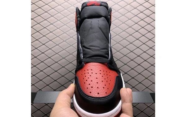 '85 1  HV6674-067  (2025) OG Retro Bred High Jordan HV6674-067 0711